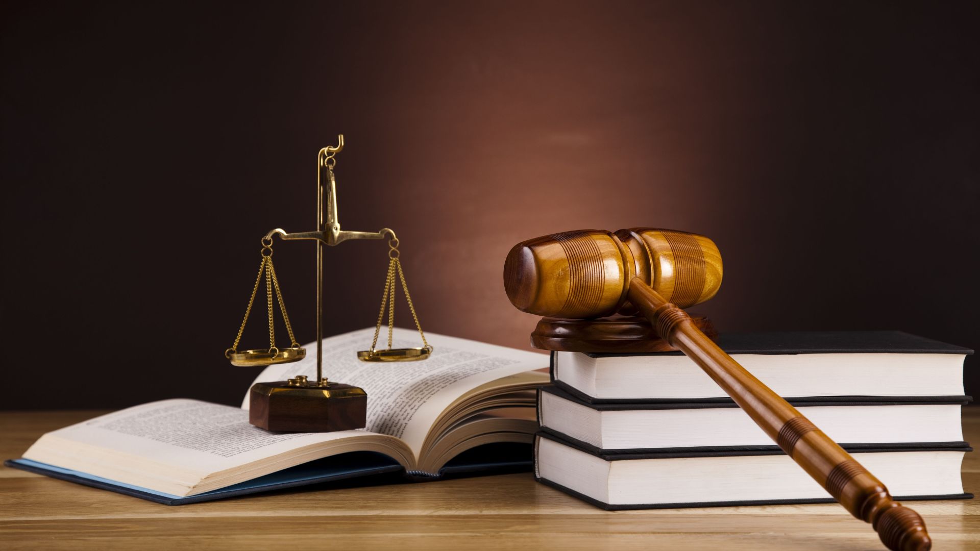 How Can Dubai Law Offices Help with Business Formation in Dubai?