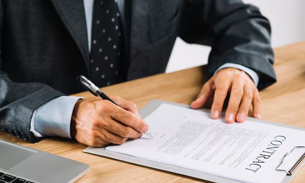 Drafting And Reviewing Contracts Drafting And Reviewing Contracts